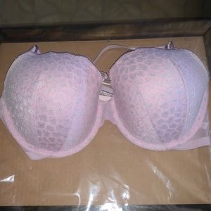 VS demi bra